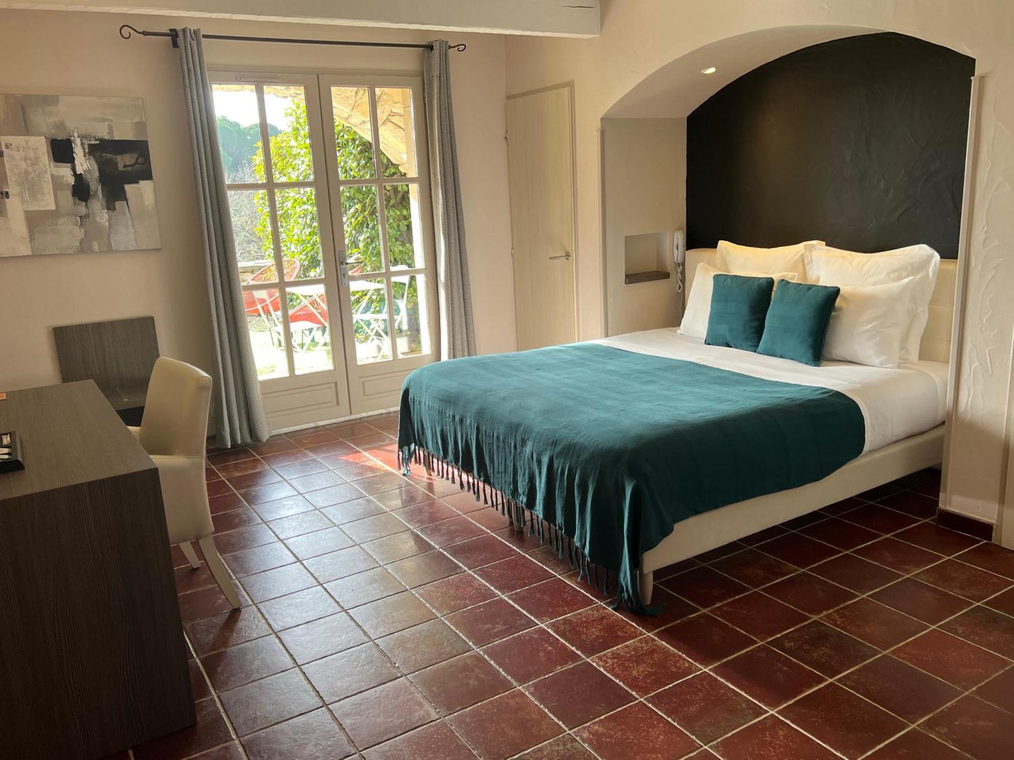 Logis Hotel Restaurant La Bergerie Aragon Exterior photo