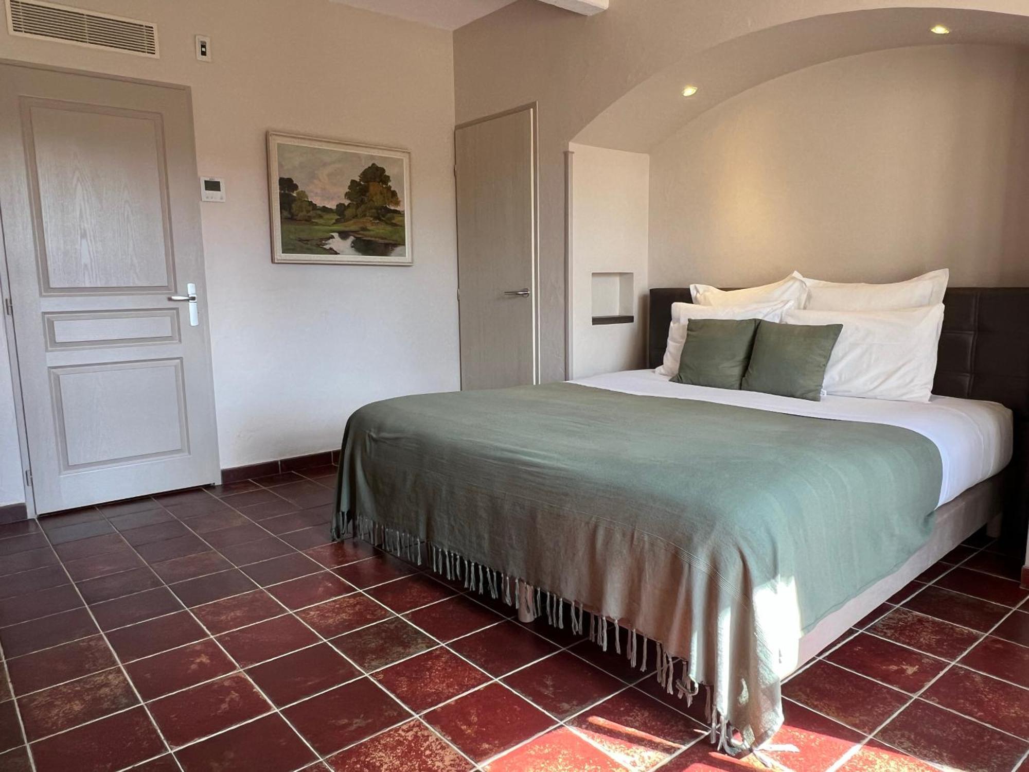 Logis Hotel Restaurant La Bergerie Aragon Exterior photo